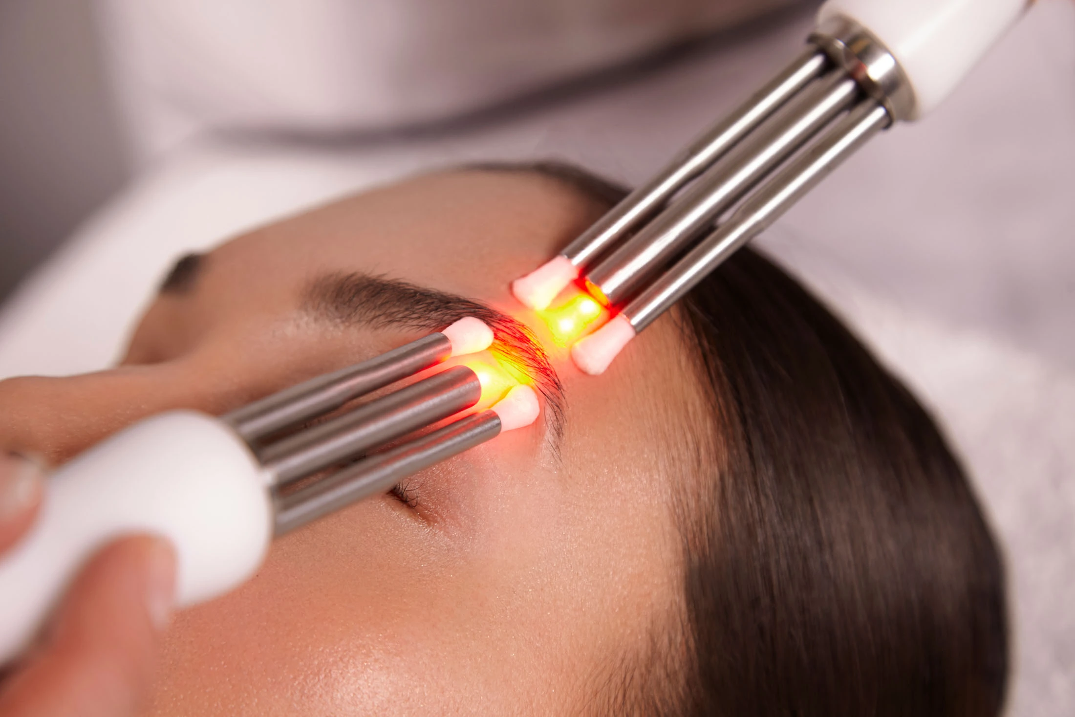 The Face & Body MediSpa CACI Eye Revive is a targeted treatment designed to refresh, lift, and revitalise the delicate eye area.