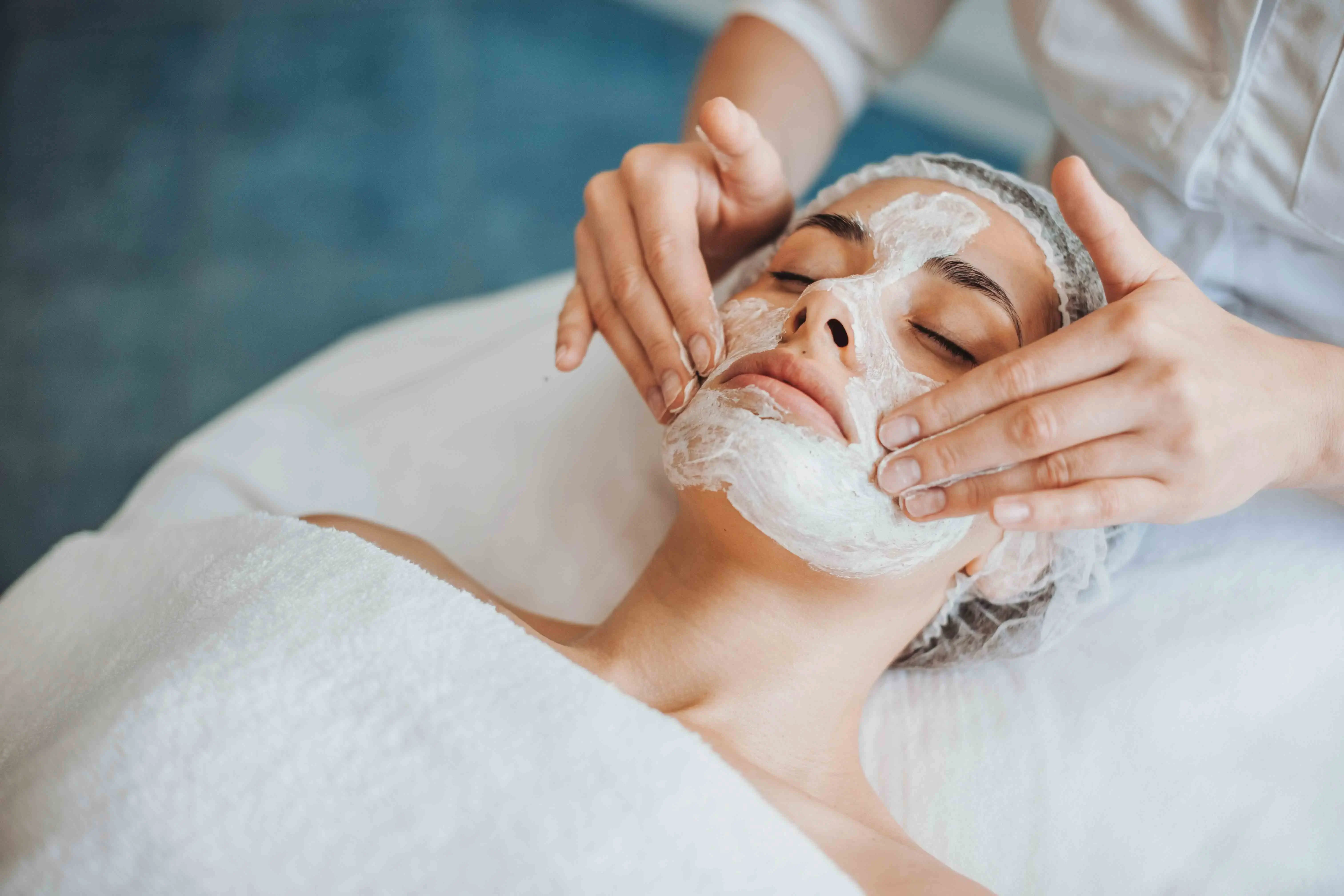 The_Face_&_Body_MediSpa_Website_Juliette_Armand_Ameson_MesoPeels-4a Our Juliette Armand Ameson MesoPeels at The Face & Body MediSpa use carefully selected organic acids to deliver a controlled, professional-strength chemical exfoliation, gently removing dead skin cells, supporting healthy cell renewal, and helping improve overall skin clarity